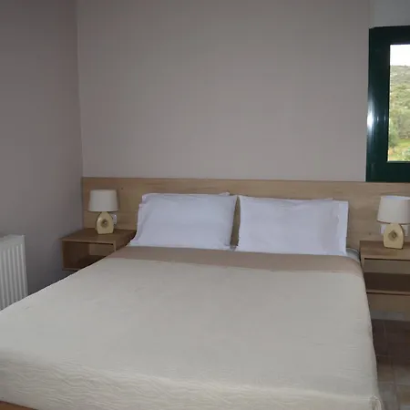 Apartment House With 7 Bedrooms In Agia Pelagia, With Wonderful Sea View, Enclos *