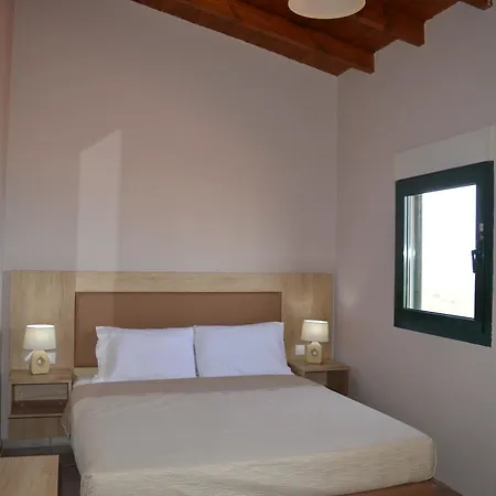 House With 7 Bedrooms In Agia Pelagia, With Wonderful Sea View, Enclos