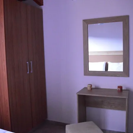 House With 7 Bedrooms In Agia Pelagia, With Wonderful Sea View, Enclos Apartment