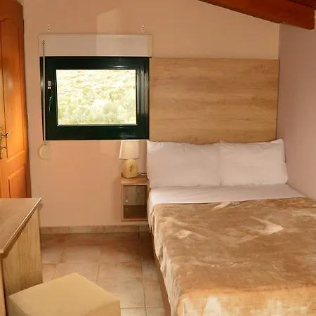 Apartment House With 7 Bedrooms In Agia Pelagia, With Wonderful Sea View, Enclos *