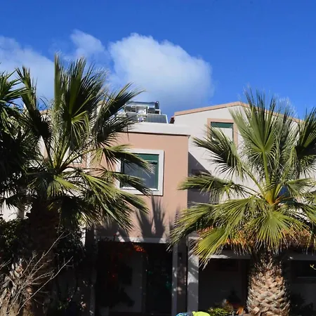House With 7 Bedrooms In Agia Pelagia, With Wonderful Sea View, Enclos Agia Pelagia (Crete)