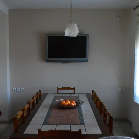 House With 7 Bedrooms In Agia Pelagia, With Wonderful Sea View, Enclos Appartement Agia Pelagia (Crete)
