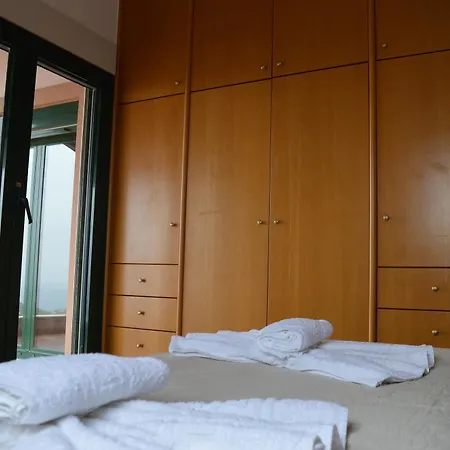 Appartement House With 7 Bedrooms In Agia Pelagia, With Wonderful Sea View, Enclos