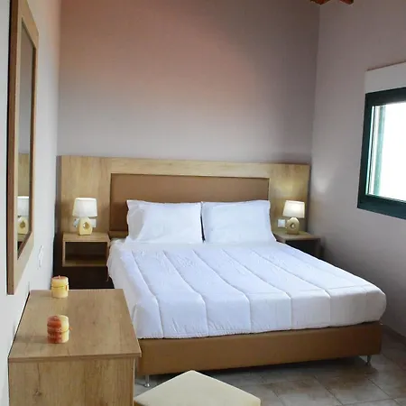 House With 7 Bedrooms In Agia Pelagia, With Wonderful Sea View, Enclos Appartement